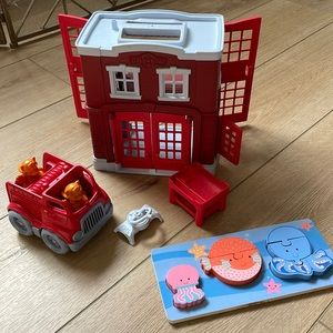 Like new green toys fire station set